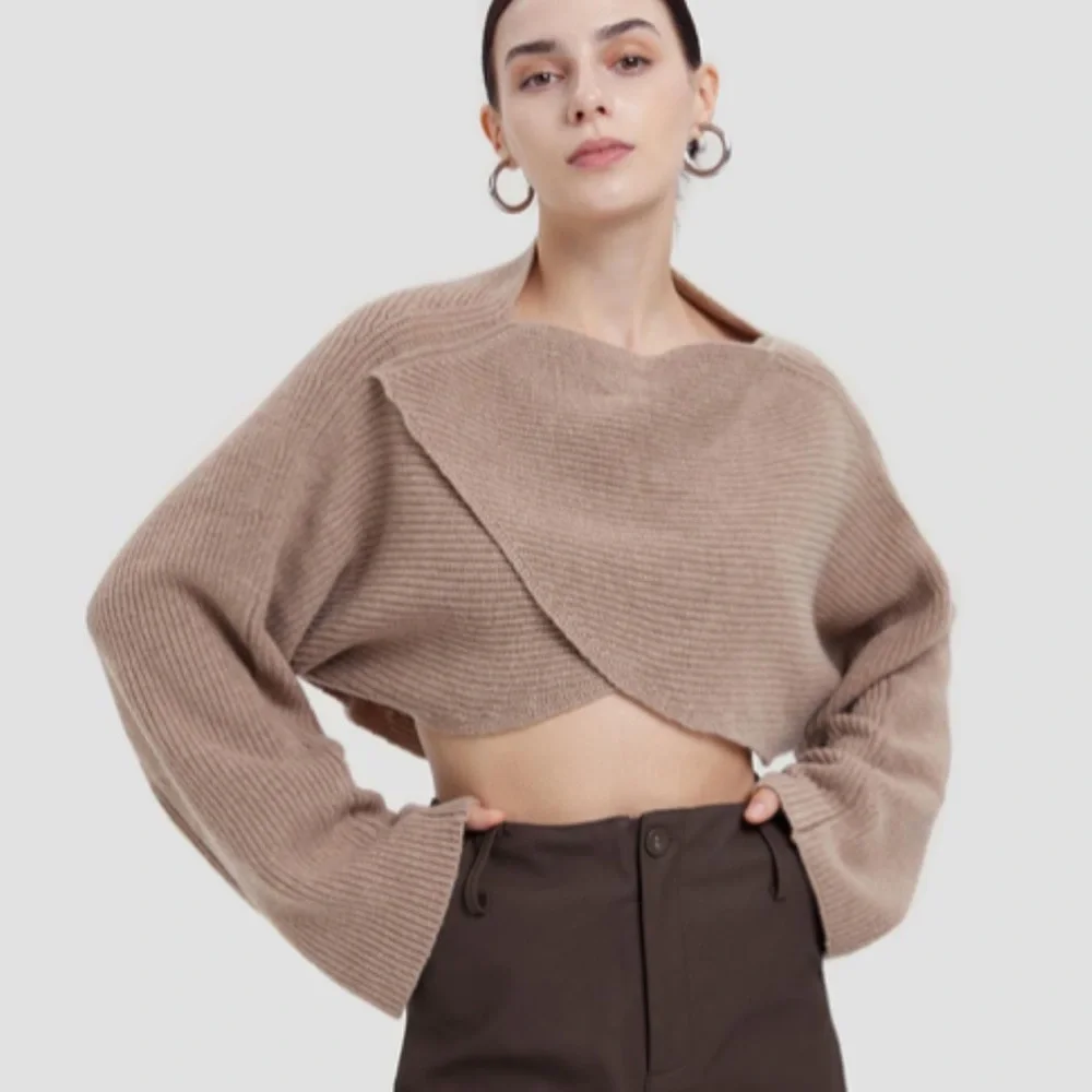 Beautiful Lattelier Cropped Sweater - Picture 1 of 7